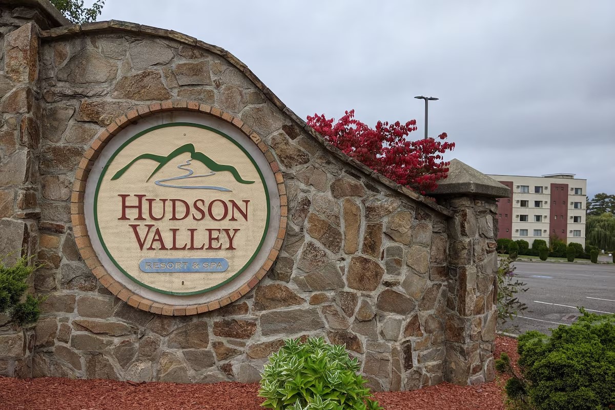 Hudson Valley Resort & Spa Contact Information