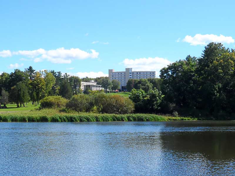 Rest at Hudson Valley Resort